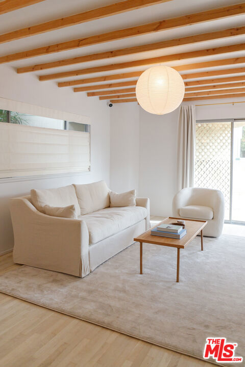 11138 Aqua Vista Street, North Hollywood CA: https://media.crmls.org/mediaz/edf8635a-bffe-40c8-9476-9ebb523179c0.jpg