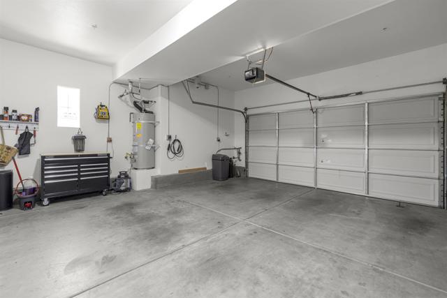 1800 E Lakeshore 1212, Lake Elsinore CA: https://media.crmls.org/mediaz/edf9630c-6a49-4f3d-8d75-5b25034ba054.jpg