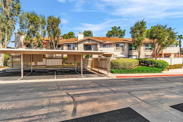 11523 Fury Ln, El Cajon CA: https://media.crmls.org/mediaz/edfa3bec-eaff-4436-9615-f9c705c1e7f0.jpg