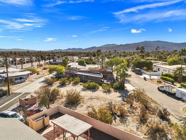 2670 Junipero Avenue, Palm Springs CA: https://media.crmls.org/mediaz/edfc5baf-f806-43ca-b2be-ce3f1a4b9400.jpg
