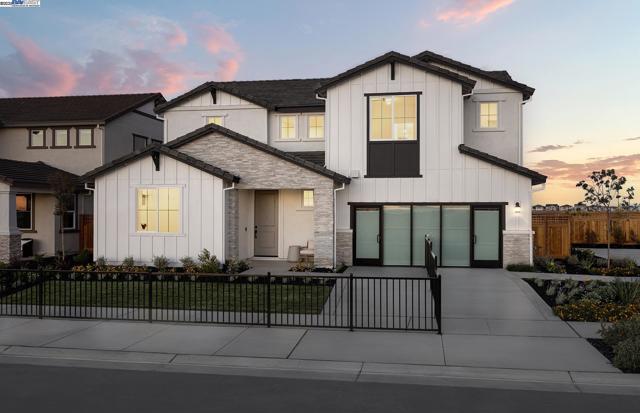 17184 Brightwood Avenue, Lathrop CA: https://media.crmls.org/mediaz/edfc67bf-75f0-4781-9a09-101fdd50e3a9.jpg