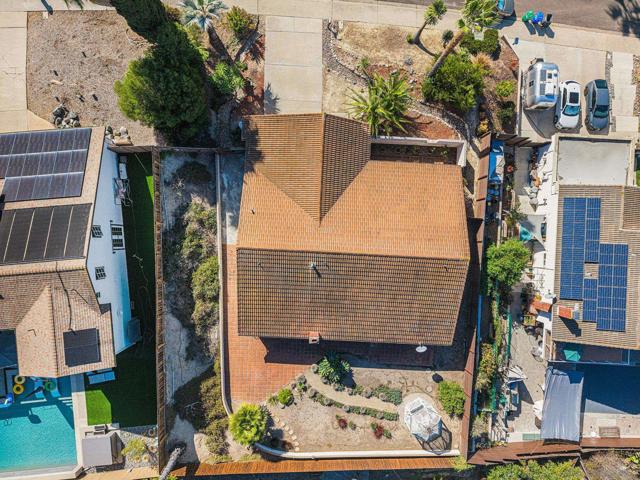 3008 Garboso Street, Carlsbad CA: https://media.crmls.org/mediaz/edfc6830-6e09-449e-80f2-77422b436b01.jpg