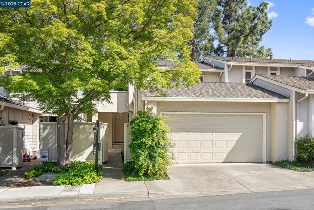 1706 Siskiyou Dr, Walnut Creek CA: https://media.crmls.org/mediaz/edfc6ece-d935-4bd5-ac4d-330ab240c484.jpg