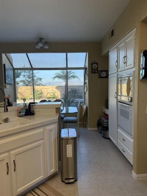 1676 W 11th Ave, Escondido CA: https://media.crmls.org/mediaz/edfca9d0-04d3-411d-bedf-c78bdd99ba1c.jpg