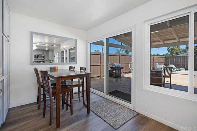 Detail Gallery Image 12 of 43 For 5676 Chateau Dr, San Diego,  CA 92117 - 7 Beds | 3/2 Baths
