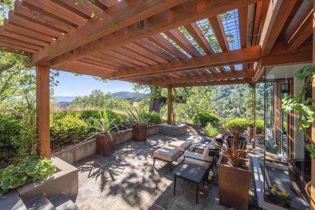 18 Touche, Carmel CA: https://media.crmls.org/mediaz/edfdd356-0c9f-44f5-b6aa-5bcde11599c8.jpg