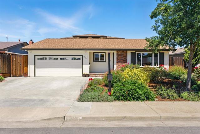 945 Lantana Drive, Sunnyvale CA: https://media.crmls.org/mediaz/edfe9f60-bccd-4883-a842-2d5a1b72076a.jpg