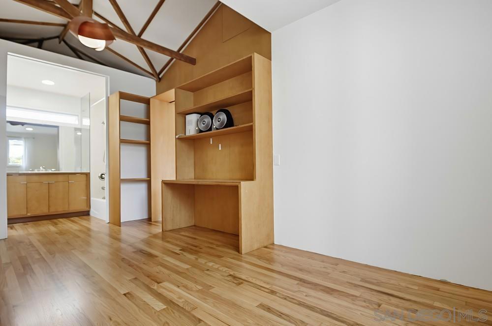 741 Arenas St - photo 17