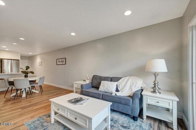 Detail Gallery Image 13 of 54 For 385 E Surfside Dr, Port Hueneme,  CA 93041 - 2 Beds | 2 Baths