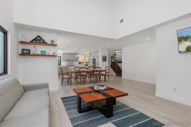 3453 Via Loma Vista, Escondido CA: https://media.crmls.org/mediaz/edff3d76-532b-4551-a59c-708f06333c30.jpg