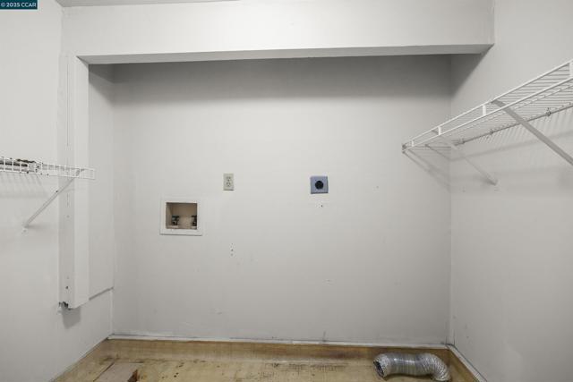 2656 Garden Ave, Concord CA: https://media.crmls.org/mediaz/edffd06c-0232-4699-a5ee-59a106b339c2.jpg