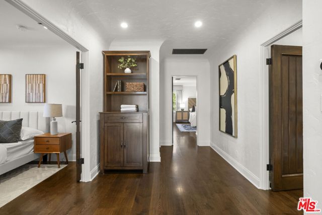 2714 Forrester Drive, Los Angeles CA: https://media.crmls.org/mediaz/ee009457-f3c5-450e-acae-ccf74ef66253.jpg