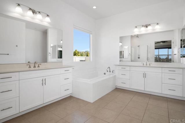 Detail Gallery Image 23 of 46 For 1733 Lemonadeberry Ln, Vista,  CA 92084 - 5 Beds | 3/1 Baths