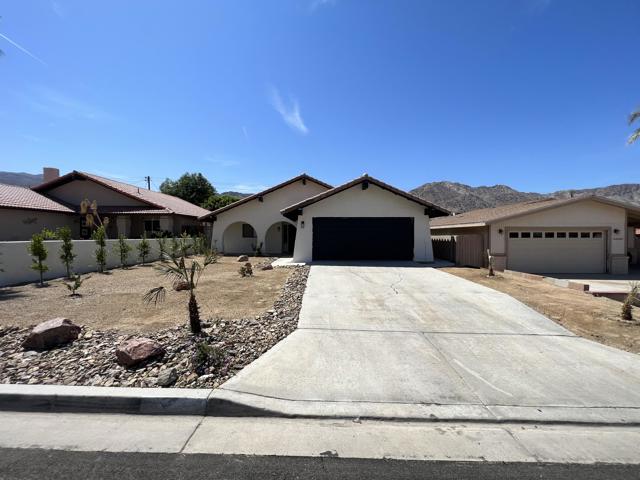54621 Avenida Herrera, La Quinta CA: https://media.crmls.org/mediaz/ee020199-25fb-4b0b-ad99-23ae4fbc881e.jpg