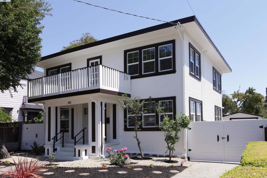 851 Estudillo Ave