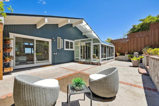 2140 Pullman Ave, Belmont CA: https://media.crmls.org/mediaz/ee036068-28f1-4603-927e-2109320816ff.jpg