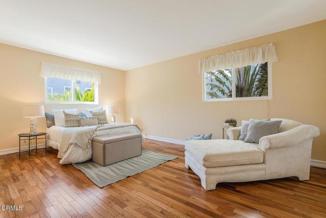 3233 Playa Court, Oxnard CA: https://media.crmls.org/mediaz/ee03cba5-4636-4068-b1b4-34f9818045fa.jpg