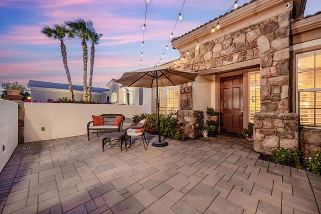 79976 Castille Drive, La Quinta CA: https://media.crmls.org/mediaz/ee046b12-cd63-47c6-acdd-c8027be7eea8.jpg