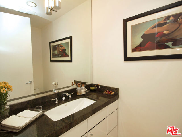 269 N Bundy Drive, Los Angeles CA: https://media.crmls.org/mediaz/ee046c7f-59de-4d6b-a9a8-f2fd45511a75.jpg