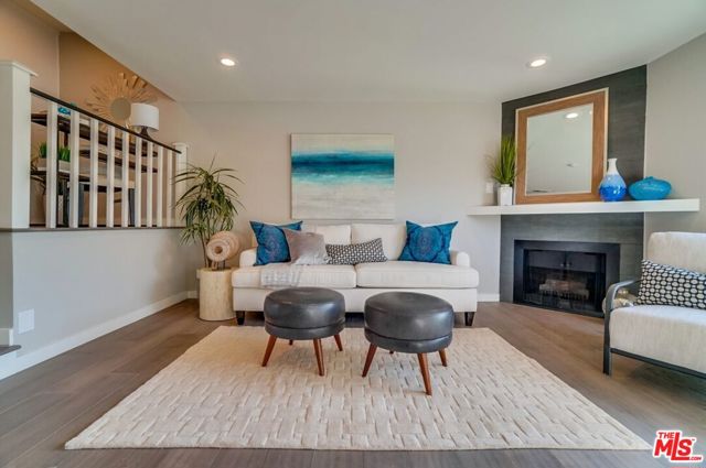 1832 Rockefeller Lane, Redondo Beach, California 90278, 2 Bedrooms Bedrooms, ,2 BathroomsBathrooms,Residential,For Sale,Rockefeller,25603743 1832 Rockefeller Lane, Redondo Beach, California 90278, 2 Bedrooms Bedrooms, ,2 BathroomsBathrooms,Residential,For Sale,Rockefeller,25603743