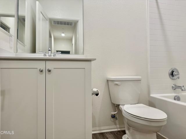 4251 Avenue J-3, Lancaster CA: https://media.crmls.org/mediaz/ee05663d-8332-4d81-9771-80727ebbf8be.jpg