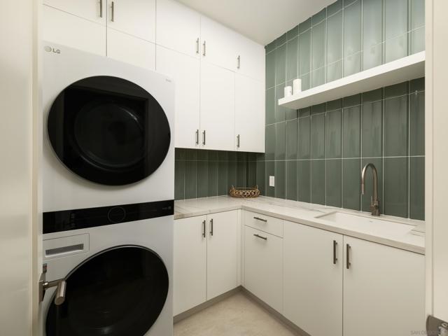 2841 Bayside Walk, San Diego CA: https://media.crmls.org/mediaz/ee05699f-3343-4ff3-a46d-ad687291584f.jpg