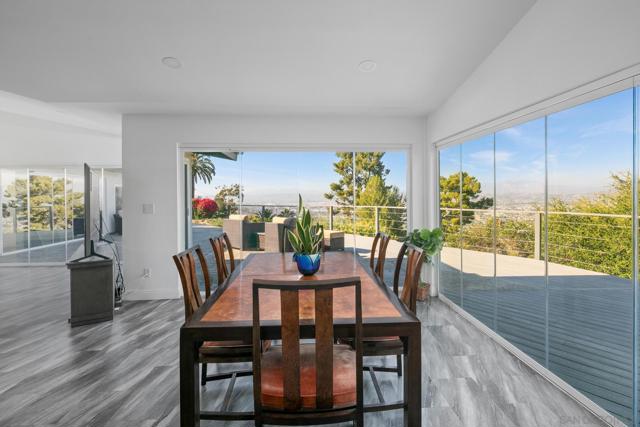 5030 Helix Ter, La Mesa CA: https://media.crmls.org/mediaz/ee063ee8-1af9-4cef-a6c8-14f3786e0421.jpg