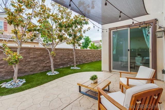 15655 Paseo Montenero, San Diego CA: https://media.crmls.org/mediaz/ee07935e-7fbb-419f-9fdb-6dfebb4b89e1.jpg