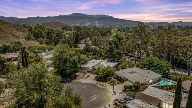 1412 Ellsworth Court, Thousand Oaks CA: https://media.crmls.org/mediaz/ee07eb03-e9be-49d6-ac4b-ed7d27af7c73.jpg