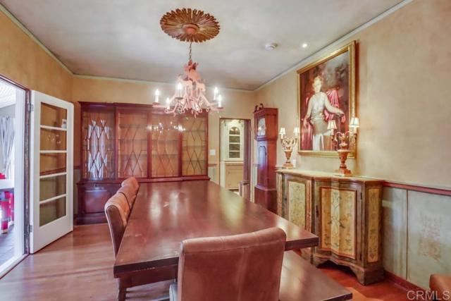 Detail Gallery Image 14 of 73 For 3014 Xenophon St, Point Loma,  CA 92106 - 5 Beds | 3 Baths