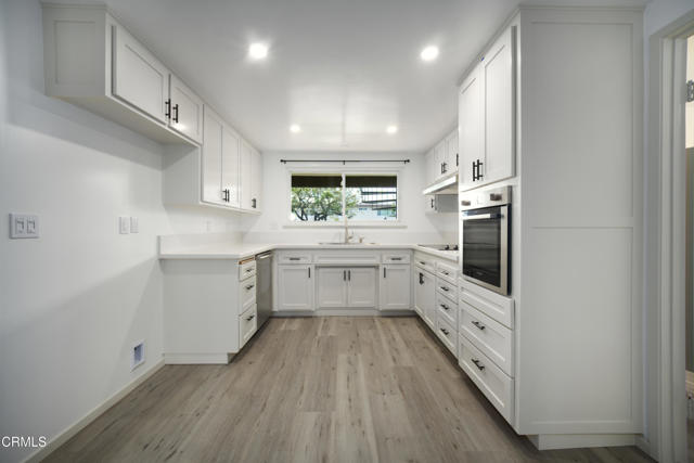 Detail Gallery Image 4 of 21 For 7398 Jackson St, Ventura,  CA 93003 - 4 Beds | 3 Baths