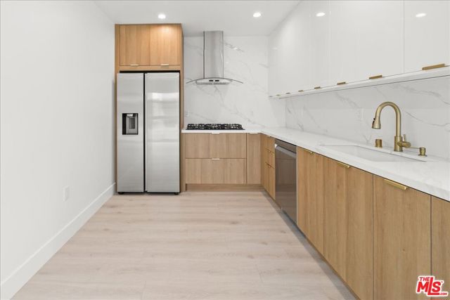 4922 S Centinela Avenue, Los Angeles CA: https://media.crmls.org/mediaz/ee09bce9-7bfe-442f-9ac0-367904032abf.jpg