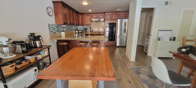 5222 Haskell Street, La Canada Flintridge CA: https://media.crmls.org/mediaz/ee0a1860-f4f5-4d5f-a598-5956086bc8ad.jpg