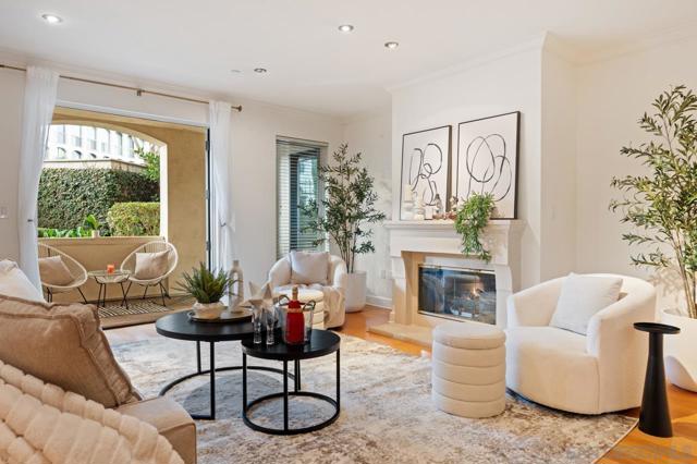 1040 Genter St, La Jolla CA: https://media.crmls.org/mediaz/ee0af2fa-cff8-475a-a280-2e05e6270b51.jpg