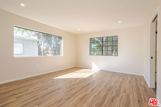 9140 Burnet Avenue, North Hills CA: https://media.crmls.org/mediaz/ee0b3a88-7b9b-497b-b328-5abb6dbcf439.jpg