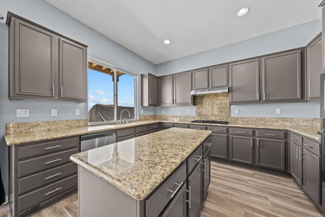 28303 Pinyon Pine Court, Menifee CA: https://media.crmls.org/mediaz/ee0b4e14-ee07-46db-b54d-e12e7ef28f89.jpg