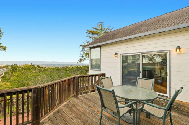 11 S Palomar Drive, Redwood City CA: https://media.crmls.org/mediaz/ee0baa6a-d9bf-4027-a65e-43089cbdf5d1.jpg