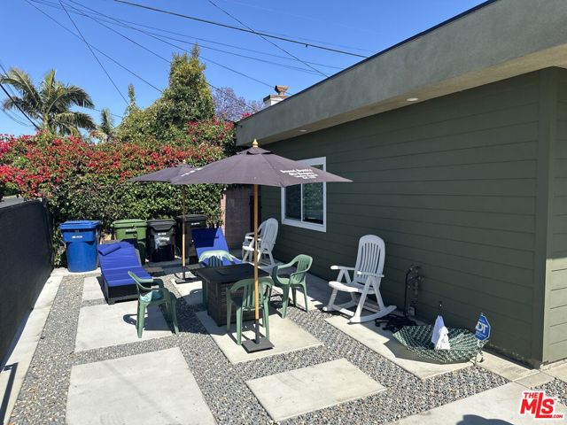 3216 W 30th Street, Los Angeles CA: https://media.crmls.org/mediaz/ee0bf9b9-c381-43fe-9603-128dd2a4f2ef.jpg