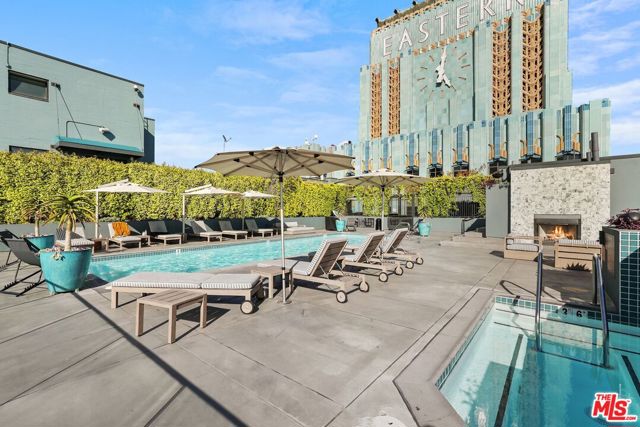 849 S Broadway, Los Angeles CA: https://media.crmls.org/mediaz/ee0bff53-9a22-4c21-9930-18abf983ce03.jpg