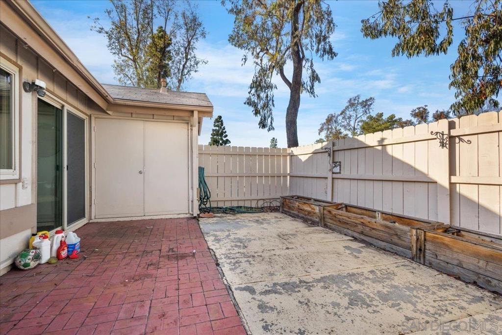 MLS #250043444SD image #17