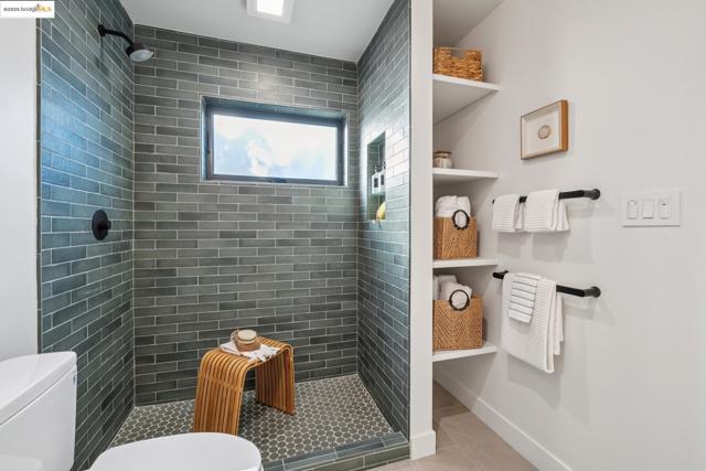 1516 Blake St, Berkeley CA: https://media.crmls.org/mediaz/ee0c5835-244e-42c9-9546-b4f84a92c7a4.jpg