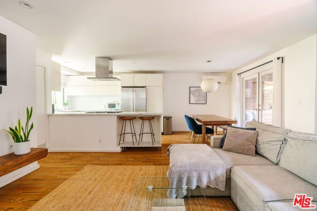 2 Bed Home for Sale in Venice, California