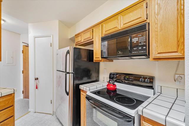 5 W Bellevue Avenue, San Mateo CA: https://media.crmls.org/mediaz/ee0ca0f5-64c3-423d-ad47-278d3989ba06.jpg