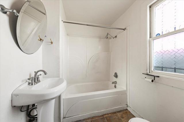 2857 Ford Street, Oakland CA: https://media.crmls.org/mediaz/ee0ca385-3ca1-4c46-8c6b-b6c01f127764.jpg