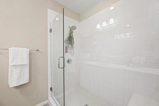 16234 Veridian Circle, San Diego CA: https://media.crmls.org/mediaz/ee0cb1a0-89dc-4f60-939d-65cc652c5985.jpg