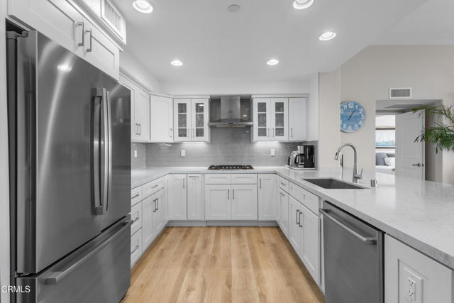 Detail Gallery Image 7 of 41 For 4376 Tradewinds Dr, Oxnard,  CA 93035 - 3 Beds | 2/1 Baths