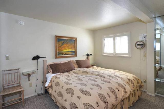 22800 E Cliff Drive, Santa Cruz CA: https://media.crmls.org/mediaz/ee0d3dc5-f995-4ac8-81f8-810e82c6bc76.jpg