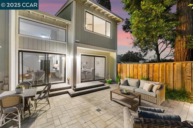 955 Camino Verde Cir, Walnut Creek CA: https://media.crmls.org/mediaz/ee0dd4b2-591f-4f17-b886-1886c462e7df.jpg