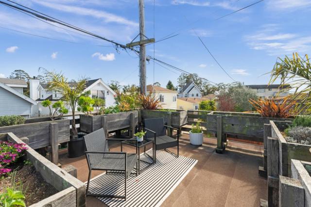 218 Buena Vista Avenue, Santa Cruz CA: https://media.crmls.org/mediaz/ee0e1438-b66c-4c61-b452-333543448e47.jpg