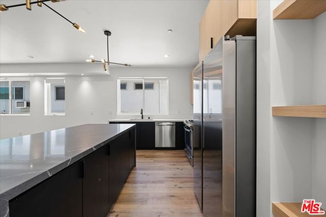 841 N Mccadden Pl, Los Angeles CA: https://media.crmls.org/mediaz/ee0fbc8a-abdf-499b-b012-82aceb0c273e.jpg